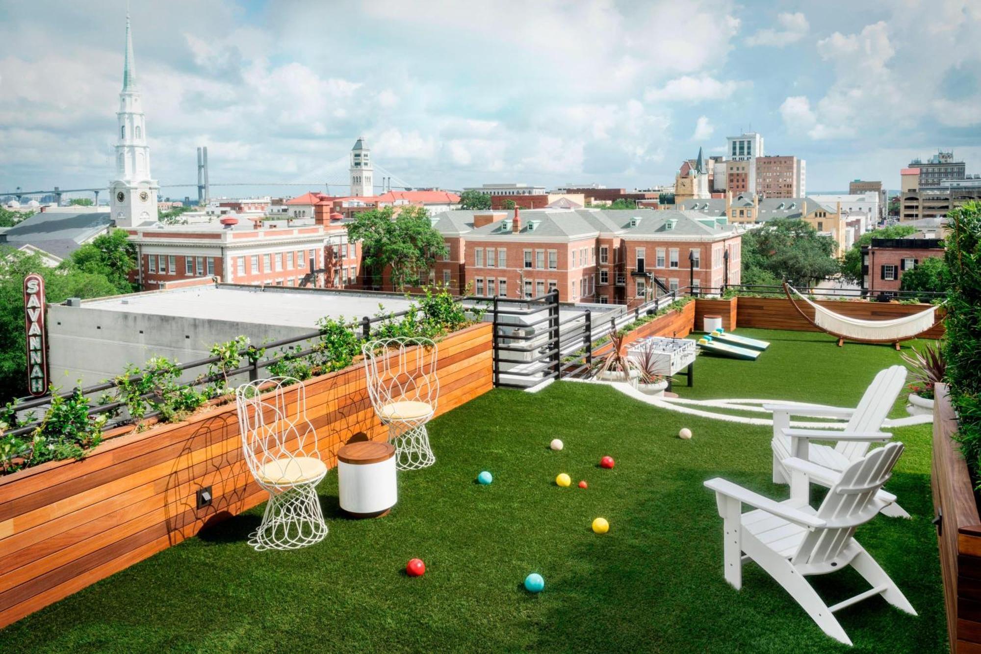 Perry Lane Hotel, A Luxury Collection Hotel, 5*